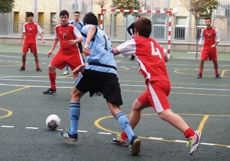 Inmaculada Concepción (futsal) y Claret (baloncesto) consiguen la victoria