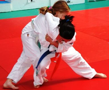 El I Campeonato de Judo de Escuelas Católicas de Madrid reúne a 400 judocas de categoría benjamín