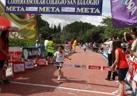 San Eulogio organiza su carrera escolar y el torneo de vóley