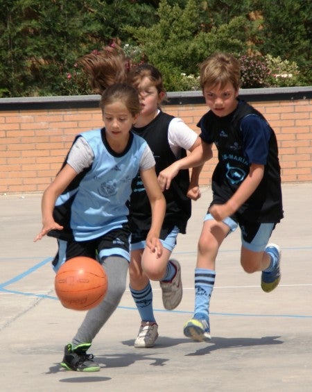 Jesús María se impuso a las debutantes de Nuestra Señora