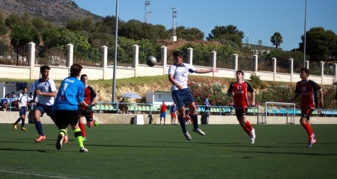 Los cadetes de Claret se imponen en fútbol 11