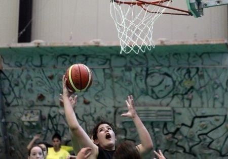 En baloncesto, los equipos canarios no dieron opción a sus rivales