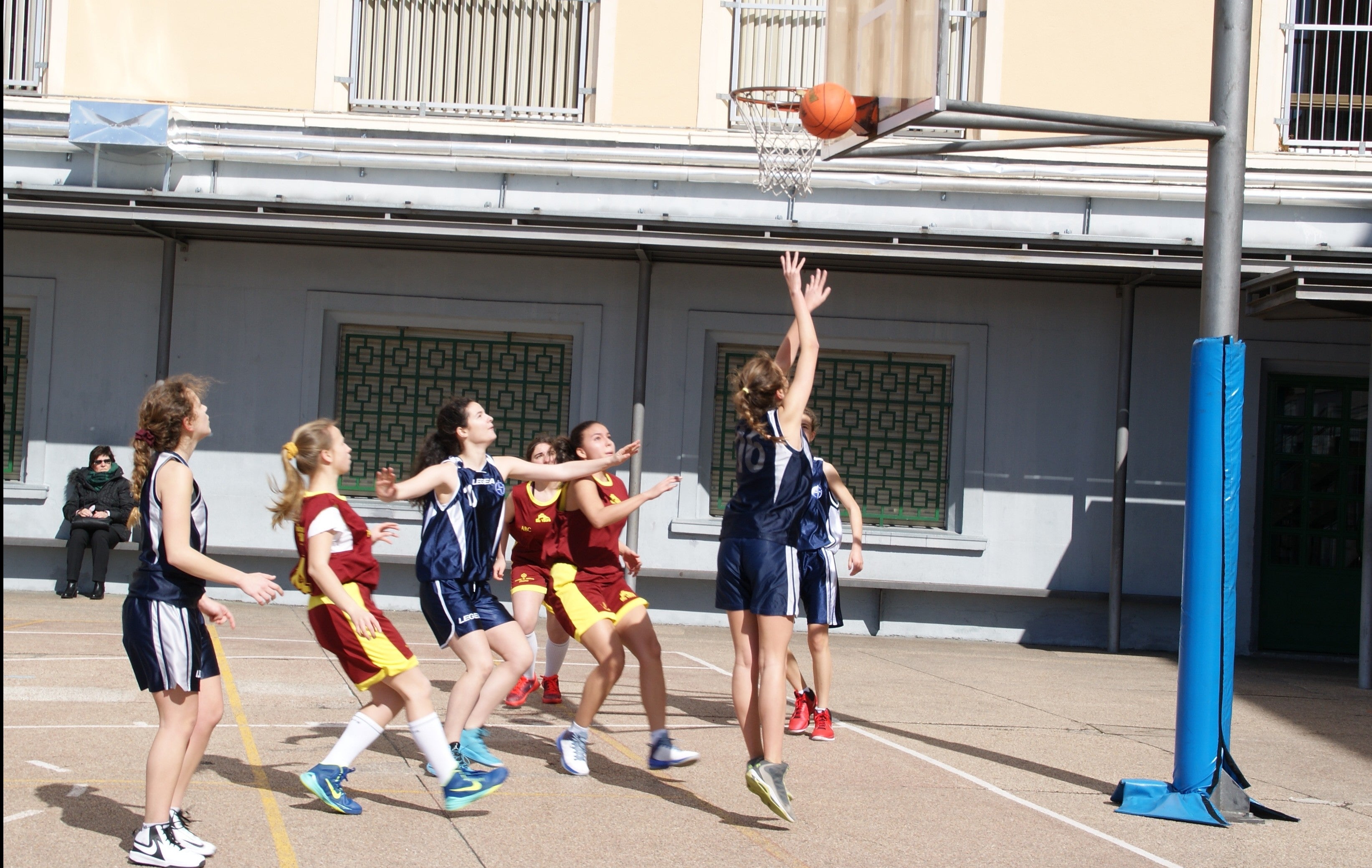 Baloncesto: Virgen de Atocha vence a Maravillas