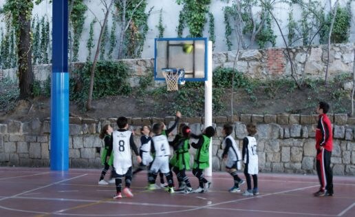 Las mejores imágenes del encuentro de baloncesto entre Virgen de Mirasierra “A” y Nuestra Señora de las Nieves