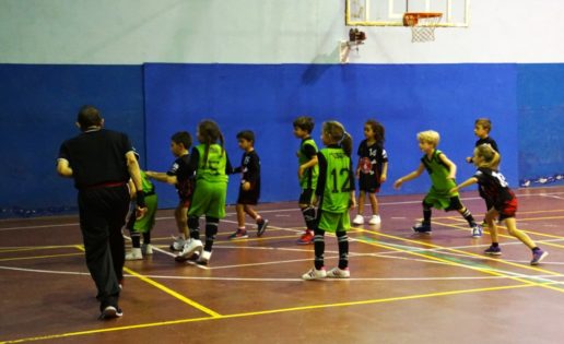 El minibasket vuelve de vacaciones pisando fuerte