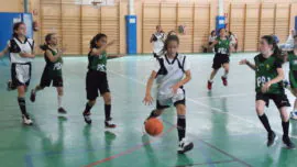 Las mejores imágenes del partido de baloncesto alevín femenino entre Valdefuentes y Patrocinio San José