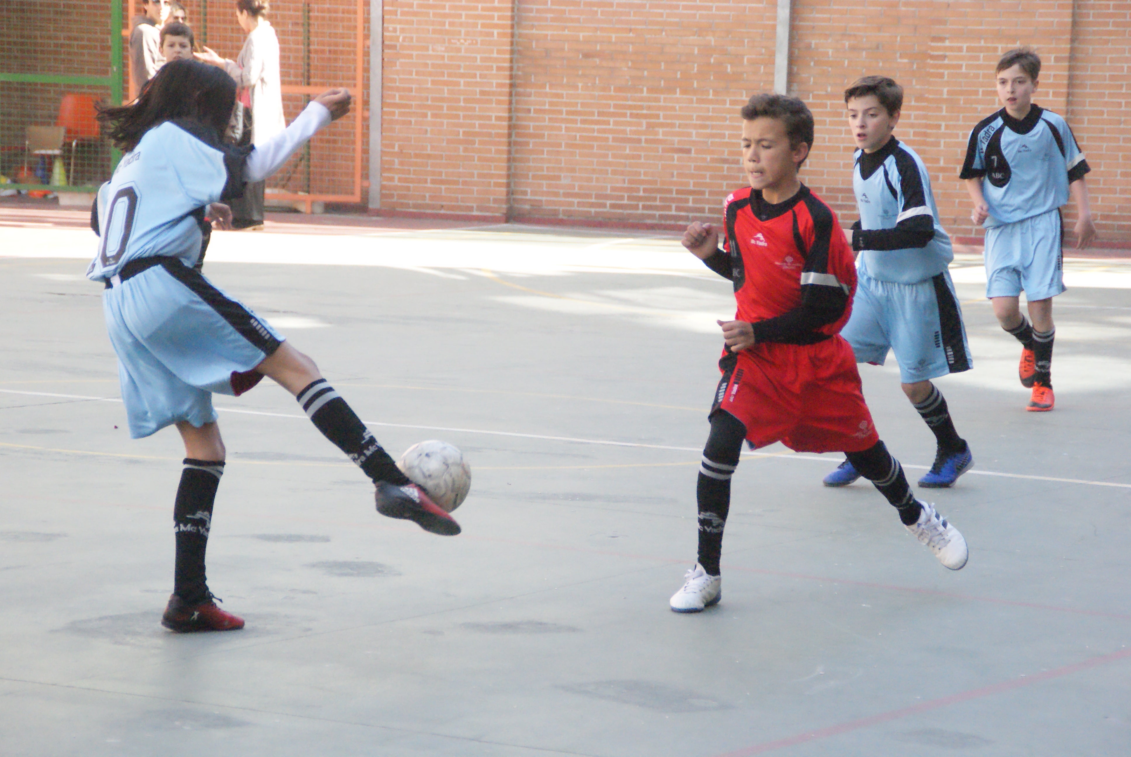 Las mejores imágenes del partido de fútbol sala entre Sagrada Familia Jorge Juan “A” y Nuestra Señora Consolación “B”