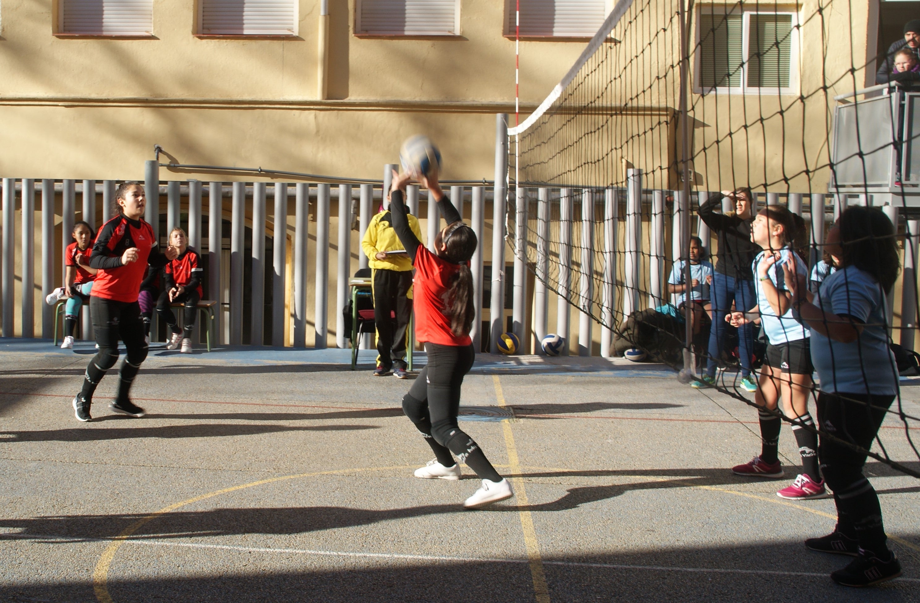 El vóley benjamín arranca la segunda fase mientras que el alevín acaba la primera