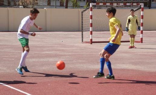 Las mejores imágenes del partido entre Institución La Salle y Jesús Maestro “B”