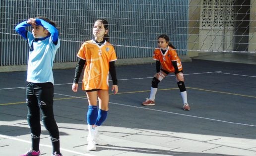 Antamira y Ntra. Sra. Nieves “B” logran la primera victoria de la temporada en minivoley alevín