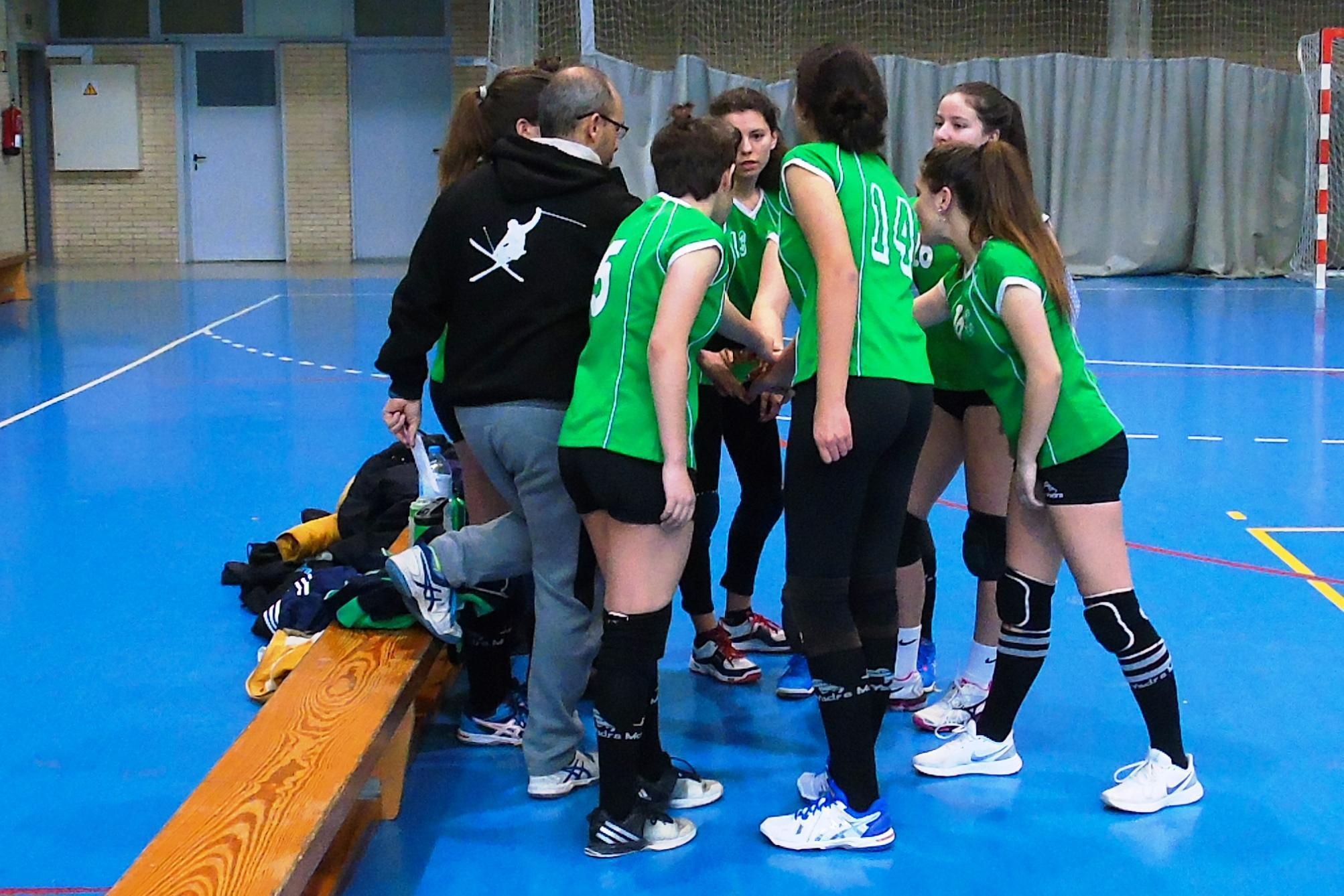 Safa Oberón y Santa Ana y San Rafael dominan al inicio de la 2ª fase en vóley