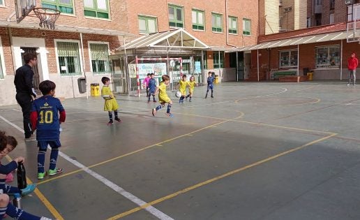 Cabrini ‘A’ en Prebenjamín Mixto y Jesús Maestro ‘Verde’ en Benjamín Mixto rozan con los dedos la medalla de oro que todavía deberá pelear Sagrado Corazón Rosales ‘Rojo’ en Alevín Mixto