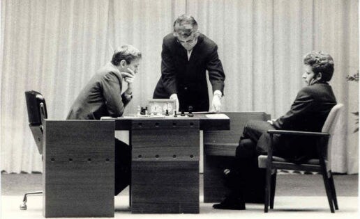 Muere Lothar Schmid, el árbitro de la Guerra Fría