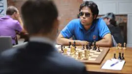 La variante Nakamura: gafas de póquer para jugar al ajedrez