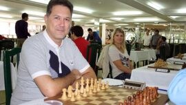 La edad ideal para jugar al ajedrez y la novena de Illescas