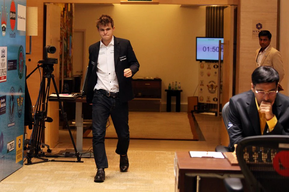 Carlsen deja a Anand al borde de la depresión