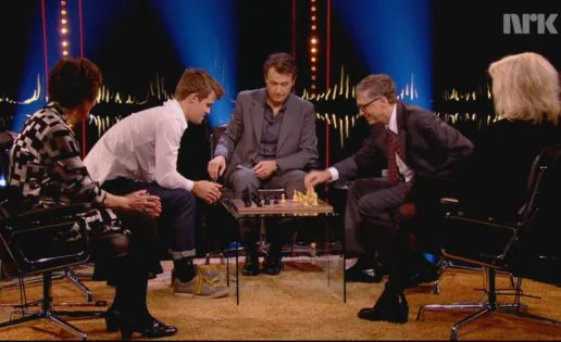 Magnus Carlsen destroza a Bill Gates en 9 jugadas