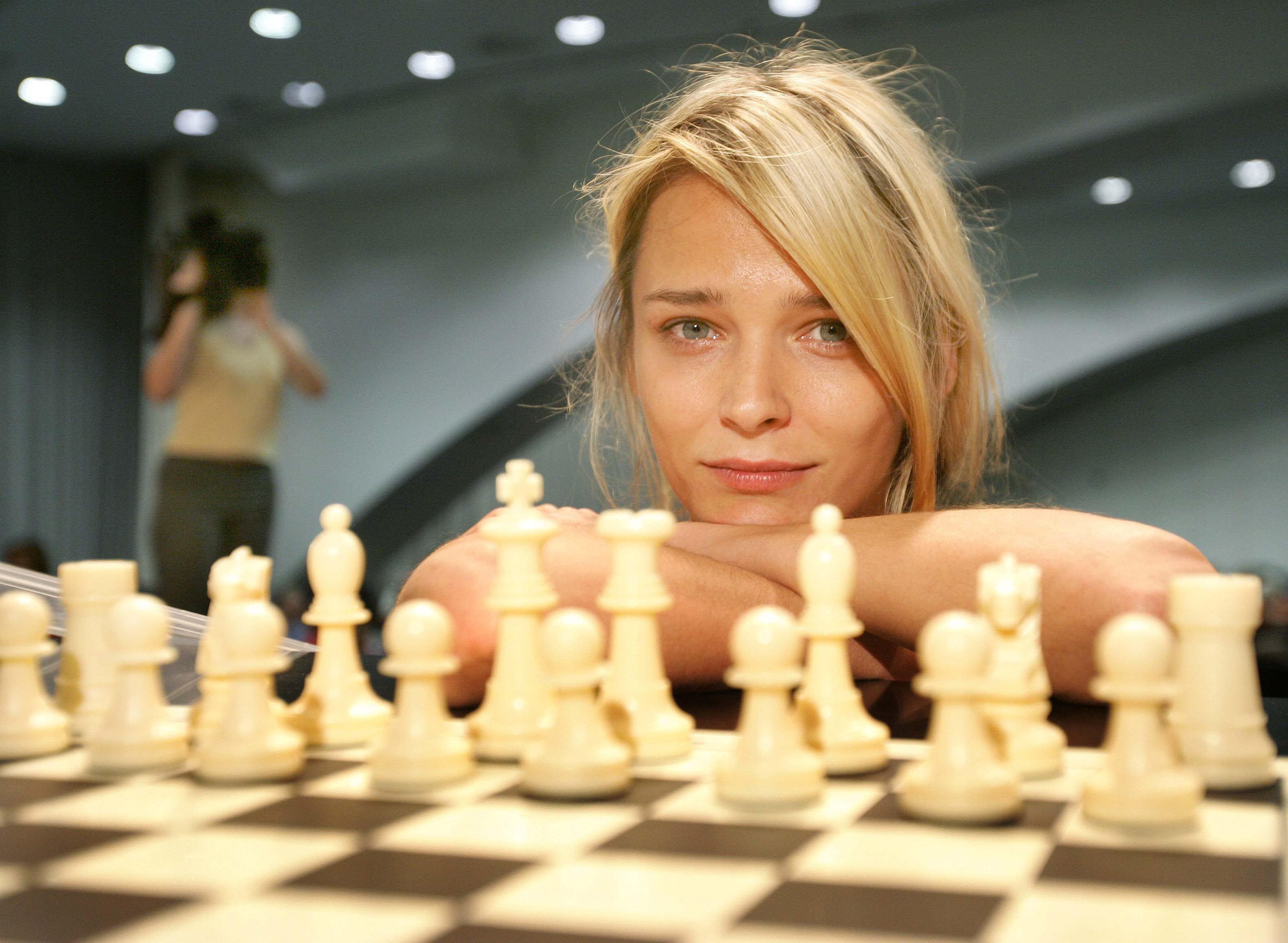 Las chicas que juegan al ajedrez