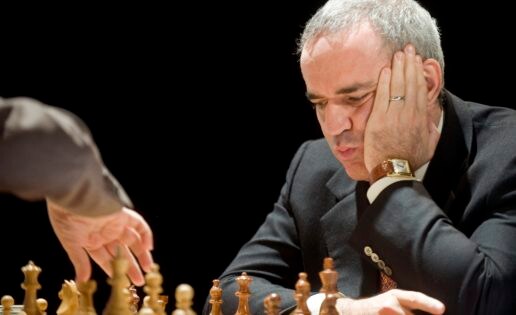Qué beneficios aporta el ajedrez, según Kasparov