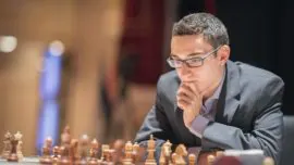Caruana amenaza a Carlsen y roza el número uno