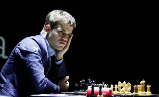 Magnus Carlsen cambia de marcha: sigue el empate