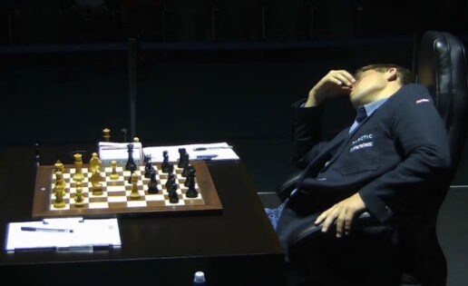 Magnus Carlsen duerme el Mundial de Ajedrez