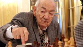 Viktor Korchnoi hace historia a los 83 años