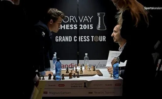 Dramática derrota de Carlsen por no conocer el reglamento