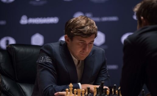 Carlsen llega más confiado a la última partida del Mundial