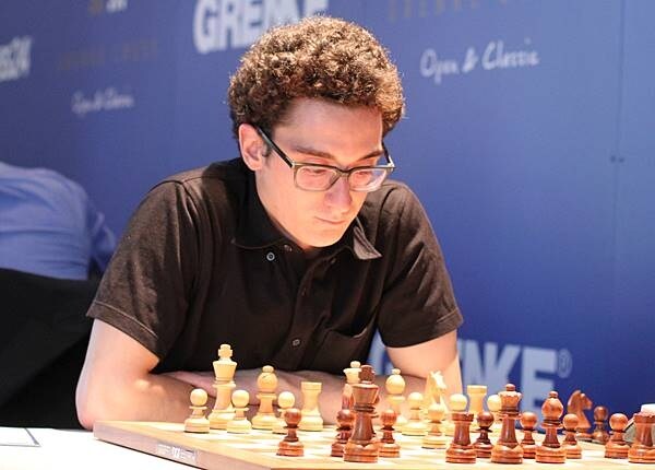 Caruana acecha a Carlsen