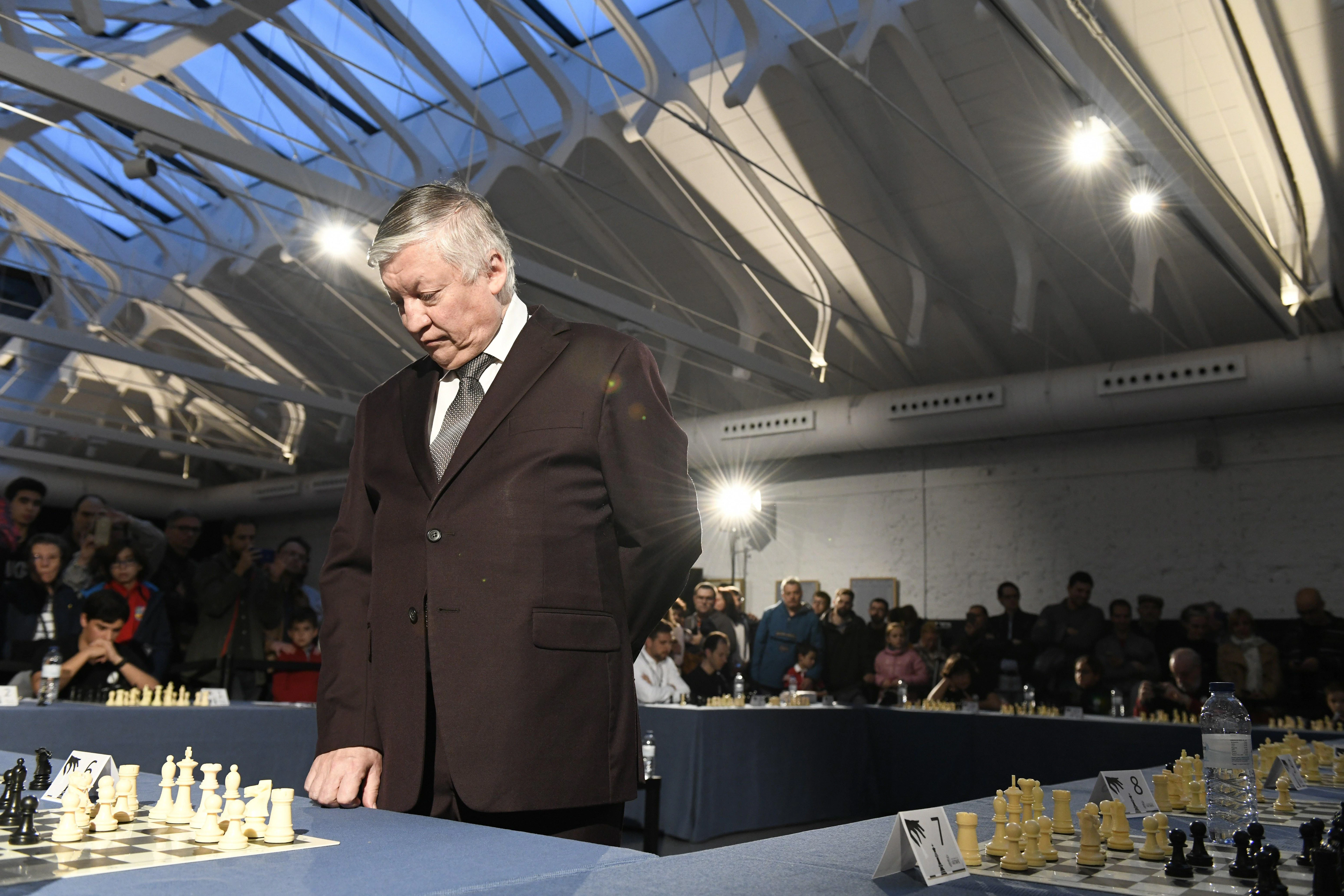 Karpov habla de Korchnoi, Fischer, Carlsen y Caruana
