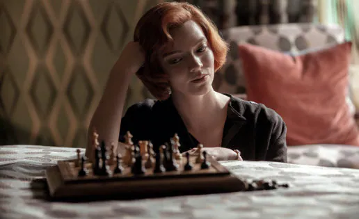 ¿Por qué en ajedrez se dice dama en lugar de reina?