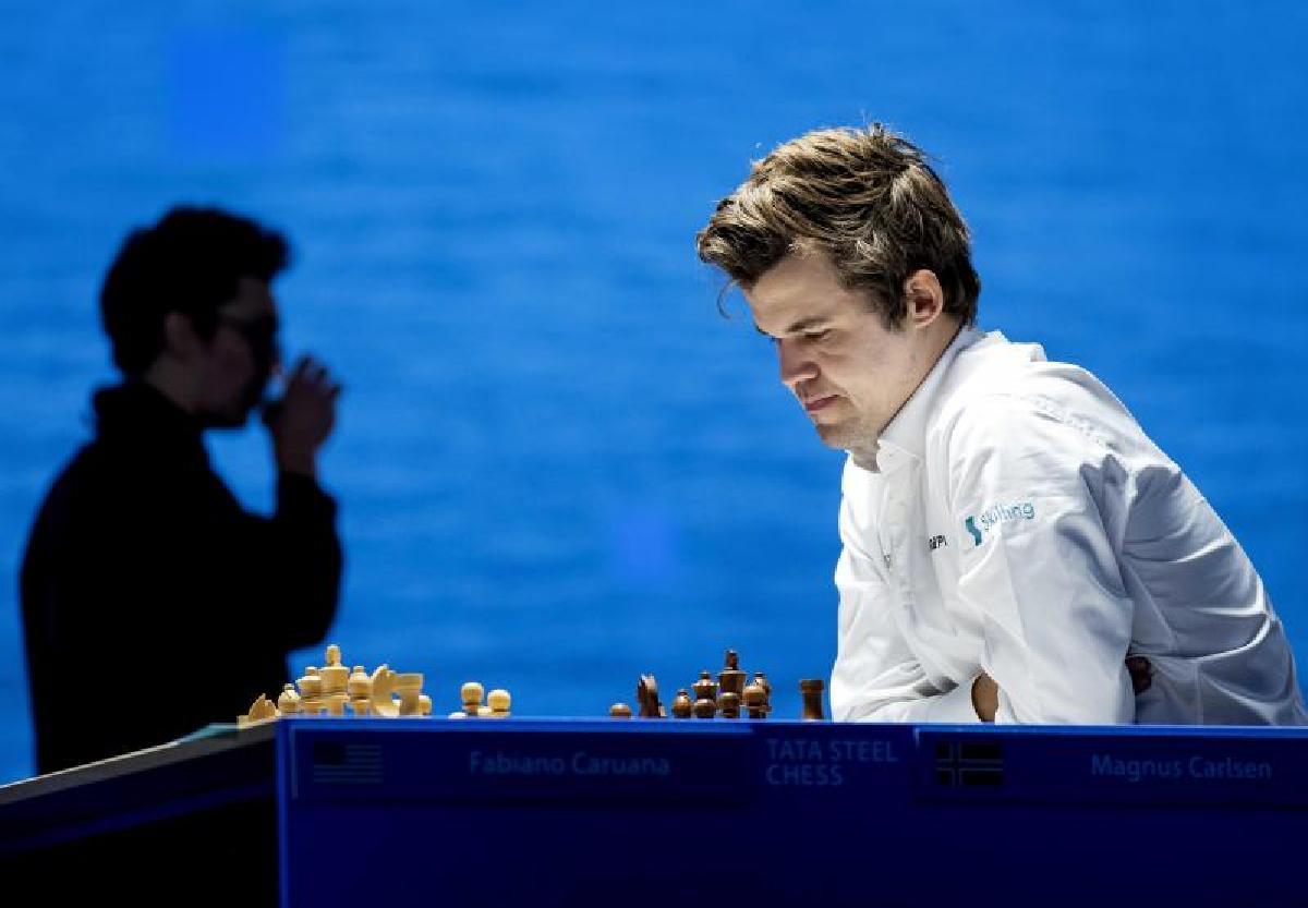 Magnus Carlsen defenderá su título en Dubái a finales de 2021