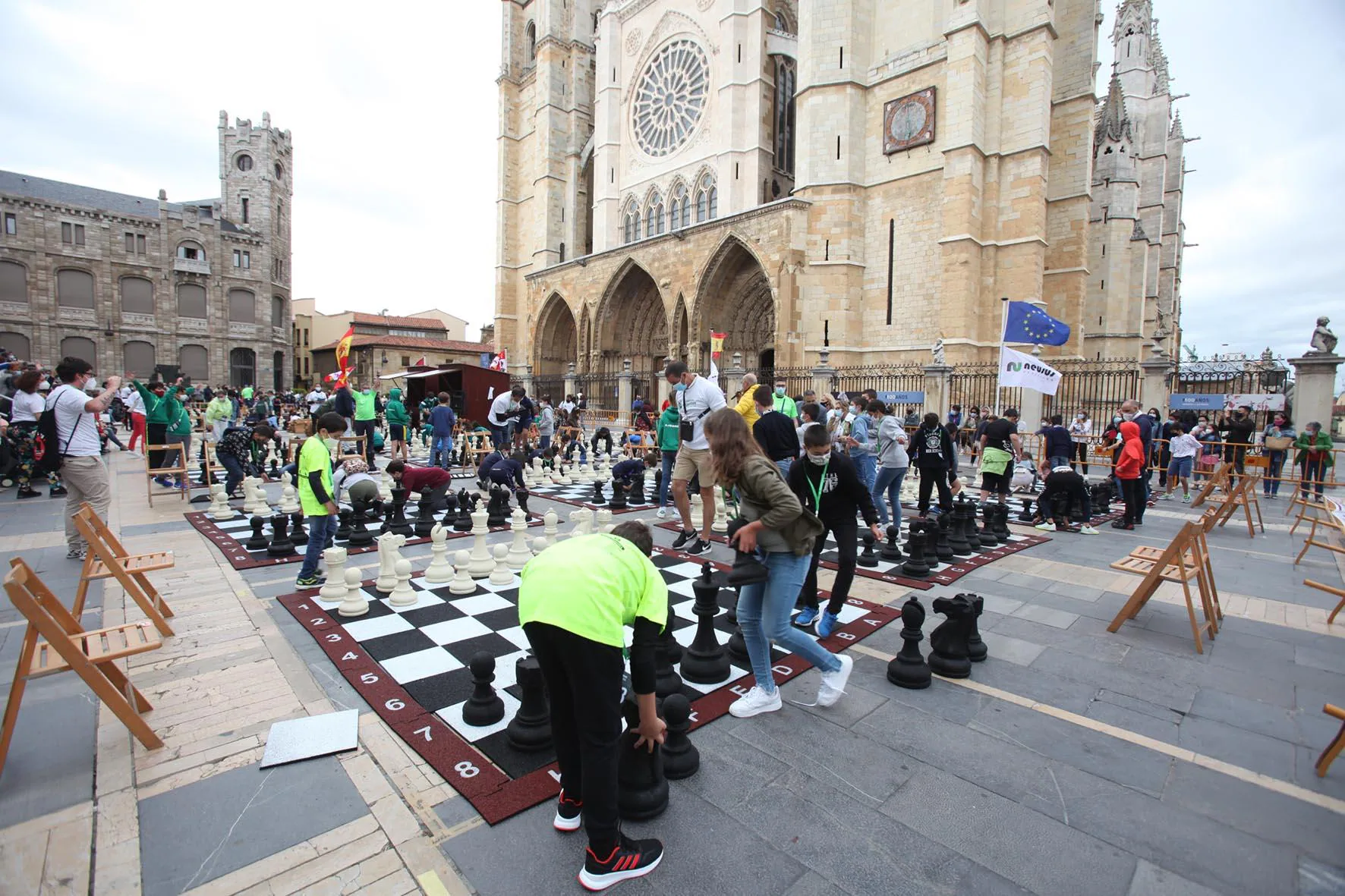 El ajedrez toma las calles de León