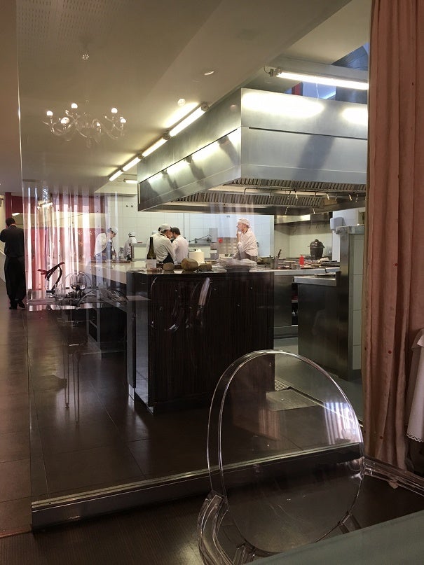 Casa Gerardo, salsas y fondos como base de un gran menú