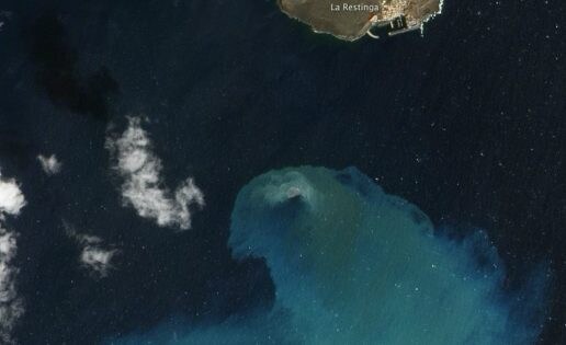 El volcán de El Hierro, foto del año 2012 de la NASA