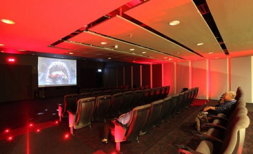 El aeropuerto perfecto debe tener cine… ¿Seguro?