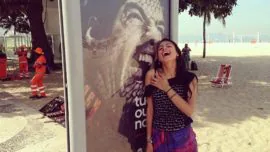 El mordisco de Luis Suárez, la nueva atracción turística de Río de Janeiro