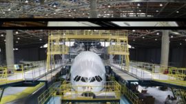 Un vídeo muestra cómo es una revisión total de un Airbus A380