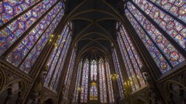 Las vidrieras de Sainte-Chapelle, en París, como nunca las has visto