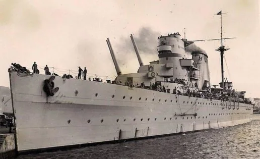 El crucero Canarias y la tentativa de salvamento de los náufragos del Bismarck