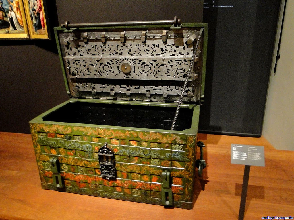 Las cajas de yerro que guardaban el Imperio