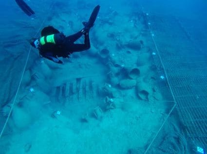 El pecio romano del Bou Ferrer, 2.000 años de viaje submarino
